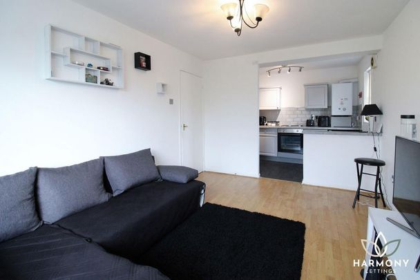 1 bedroom flat to rent - Photo 1