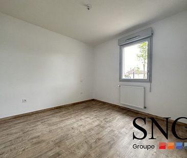 T2 AVEC TERRASSE+JARDIN + PARKING - Photo 4