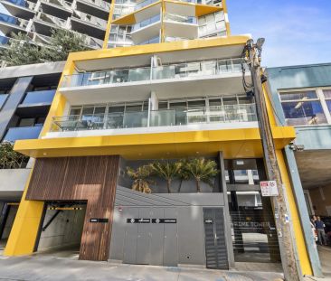 Stylish Furnished Apartment in the Heart of South Yarra - Photo 4