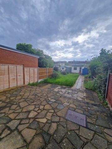 Room in a Shared House, Illford, IG3 - Photo 5