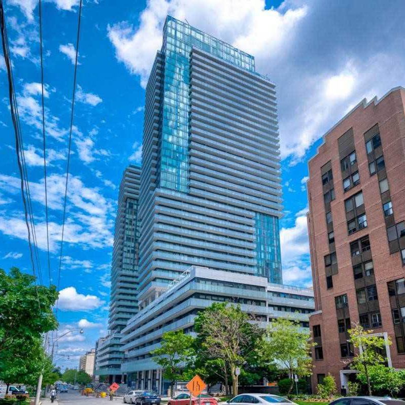 Luxury 1 Bed + Den at Yonge and Eglinton - Photo 2