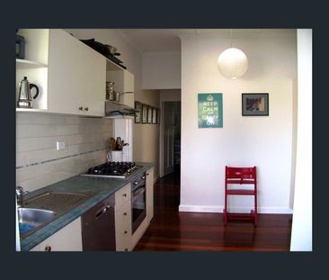 Beautiful Bungalow. Excellent Location. - Photo 1