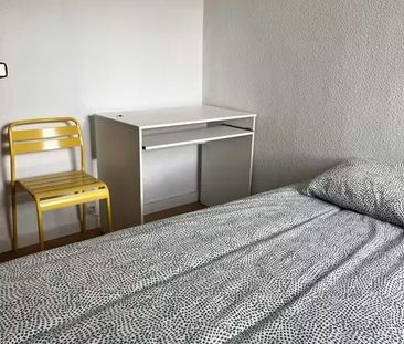 Calle de la Batalla del Salado, Madrid, Community of Madrid 28045 - Photo 6