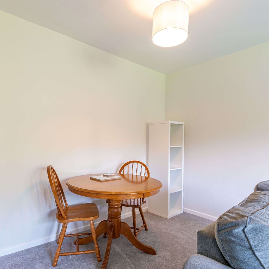 1074L - Howden Hall Crescent, Edinburgh, EH16 6UR - Photo 1