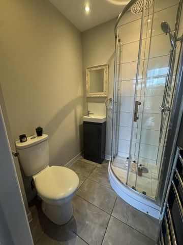 6 bedroom house of multiple occupation to rent - Photo 5