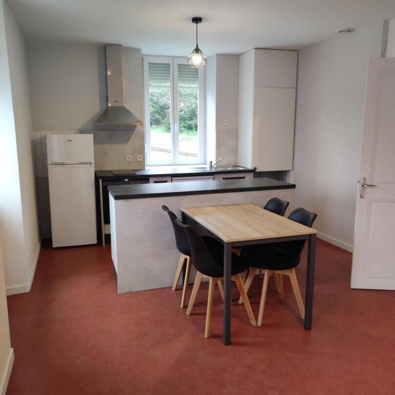 Location appartement 3 pièces 60.96 m² à Septmoncel (39310) - Photo 1