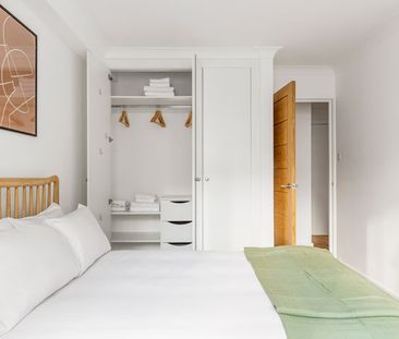 Marlyn Lodge, Portsoken Street, London, E1 8RB, 2 Portsoken Street - Photo 6