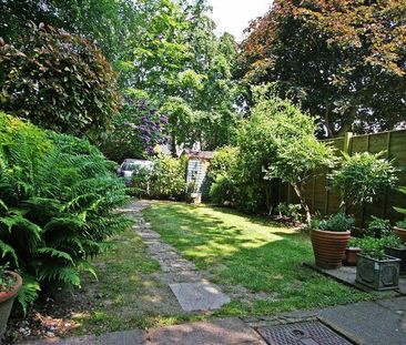 3 bedroom character property to rent - Photo 6