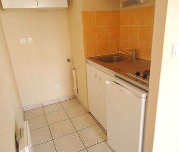 Location Appartement 1 pièce 25m² LE HAVRE 76600 - Photo 3