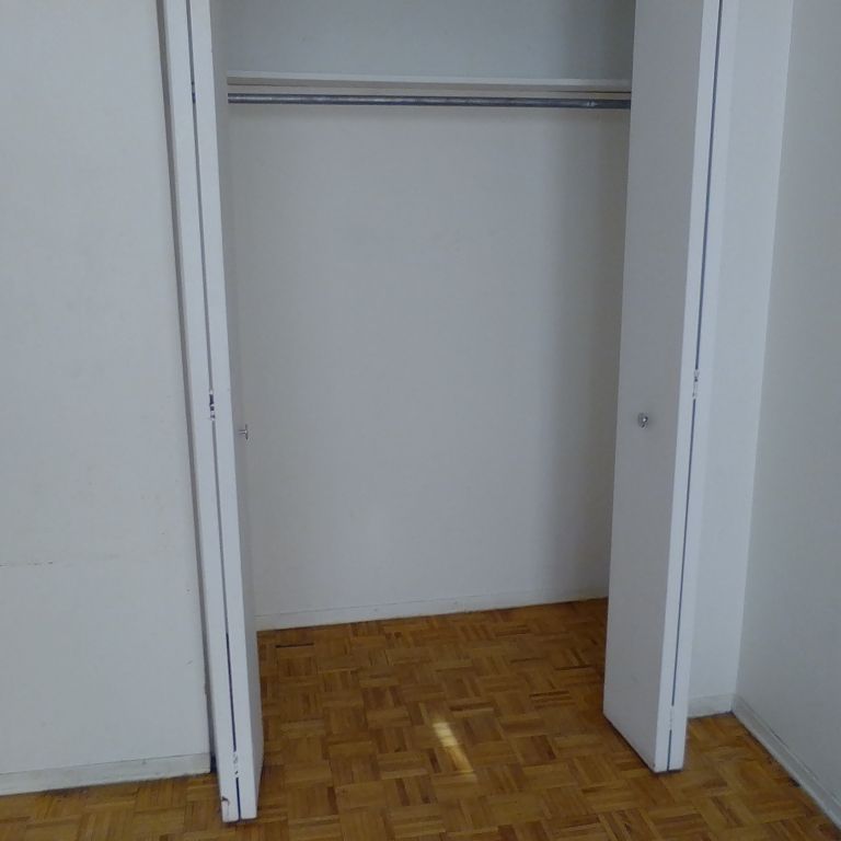 Chambre Fermée à Louer - Photo 1