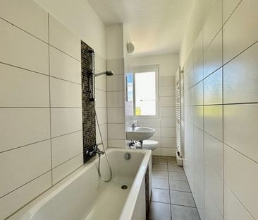 Balkon / Modernes Bad / Gute Lage - Photo 1