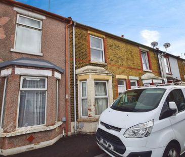 3 bedroom terraced house to rent - Photo 1