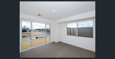 Charming Anketell Home Awaits You! - Photo 5