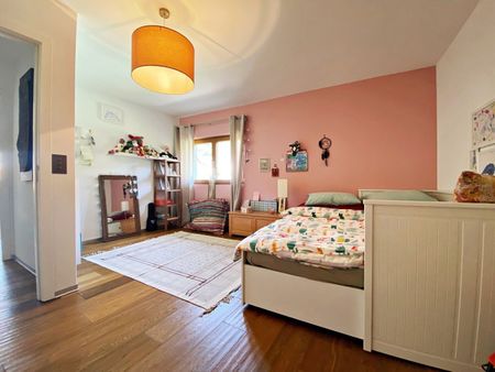 Exceptional architect-designed house fully furnished with garden and pool - Photo 5