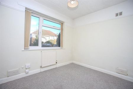 2 bedroom maisonette to rent - Photo 3
