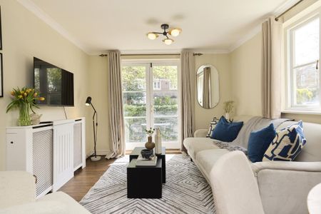 2 bedroom flat to rent - Photo 2