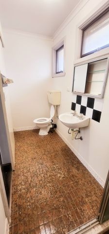 Doncaster East - Photo 2