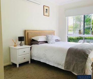 Modern, Stylish & Fully Furnished – Breathtaking Mountain & Duck Po... - Photo 4