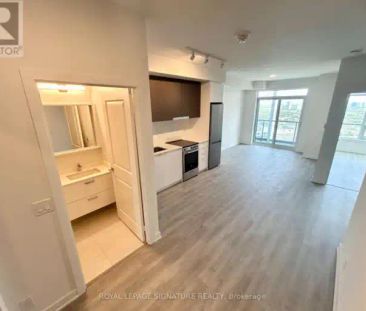 2401 - 30 UPPER MALL WAY | 2401 - 30 UPPER MALL WAY, Vaughan - Photo 1