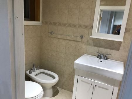 For Lease - 1082 College Street, Toronto, Ontario - Photo 3