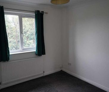 Caversham Avenue, Shoeburyness, SS3 - Photo 3