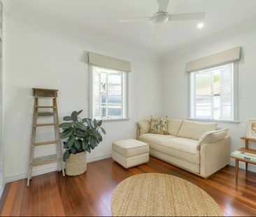 Renovated Two Bedroom Enoggera Cottage With Study Nook And Designer... - Photo 3
