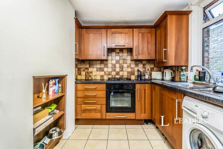 2 bedroom house to rent London Road, Riverhead, Sevenoaks, TN13 - Photo 2