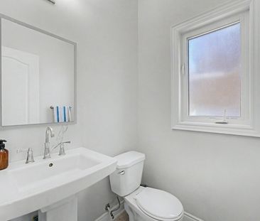 For Lease - 53 Nathan Crescent Unit# Upper, Barrie, Ontario - Photo 2