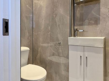 1 Bed Flat, Chichele Road, NW2 - Photo 2