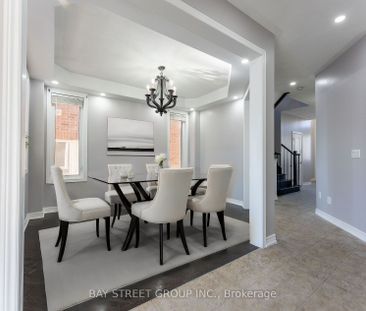 For Lease - 471 Kwapis Boulevard, Newmarket, Ontario - Photo 6