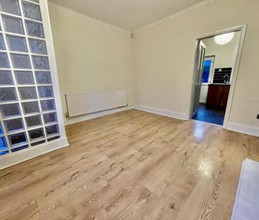 2 bedroom house to rent - Photo 2