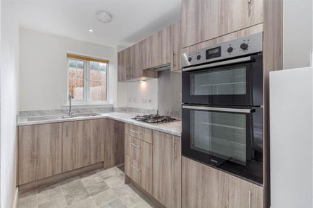 1 bedroom semi-detached house to rent - Photo 4