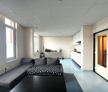 Zonnig appartement met 1 slaapkamer gelegen op de 2de verdieping va... - Foto 2