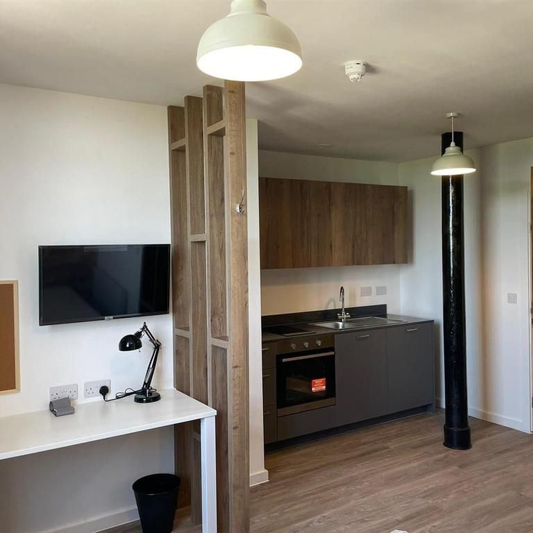 Studio to rent - Photo 1