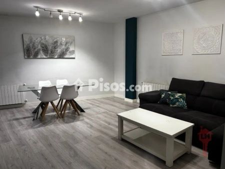 Piso en alquiler en María Auxiliadora-Barriada de Llera - Photo 3