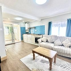 King Street, CT11 8PH, Ramsgate - Photo 3
