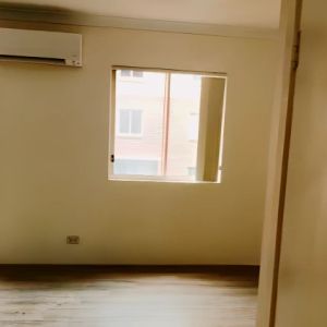 2 bed 2 bath - Photo 2