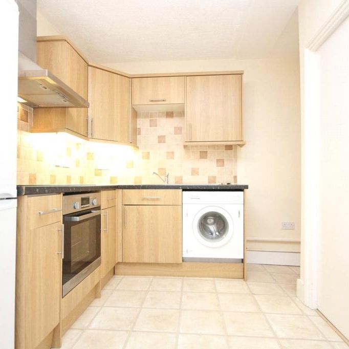 2 bedroom maisonette to rent - Photo 1