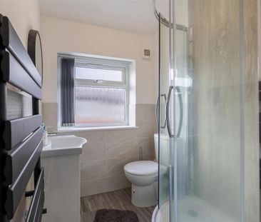 2 bedroom private hall to rent - Photo 1