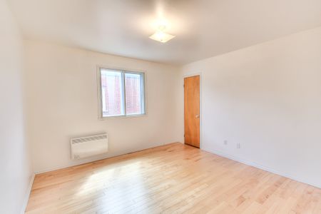 726 Rue Gagné, Montréal (LaSalle), QC H8P - Photo 4
