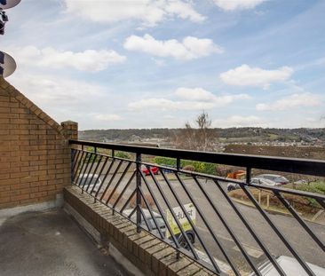 Mylne Close, High Wycombe - Photo 6
