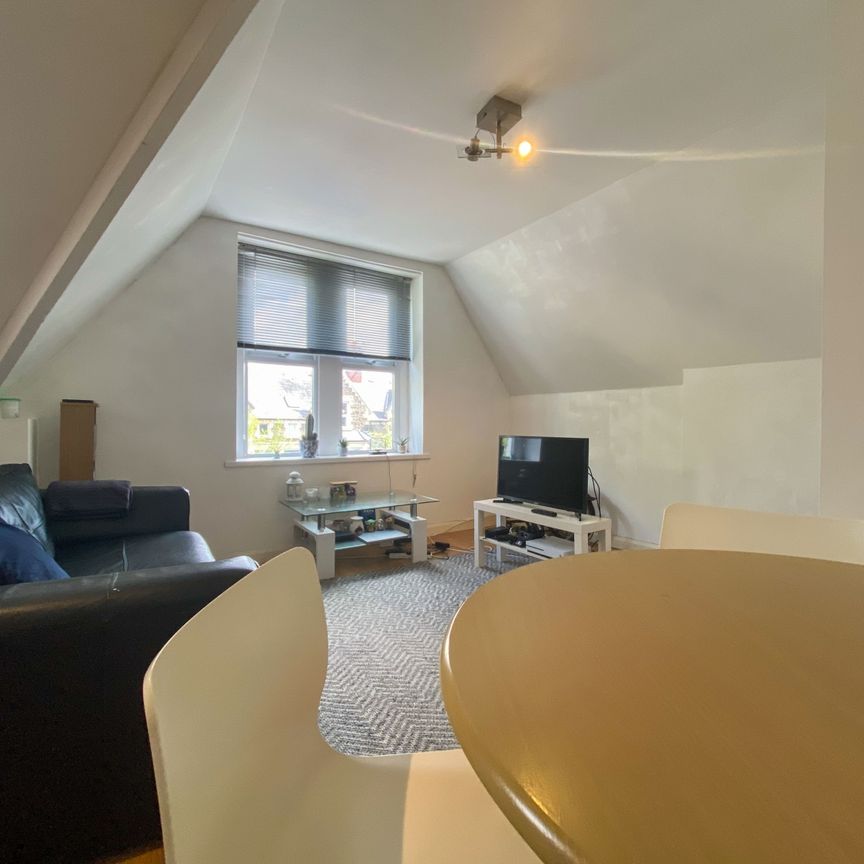 Connaught Road, Roath - Photo 1