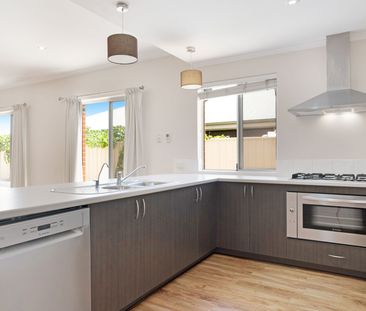 Beautiful Large Family Home in Caladenia Primary School Zone!!! - Photo 3