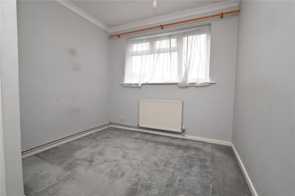 2 bedroom ground floor flat to rent - Photo 1