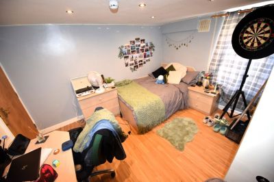 5 bedroom House in Welton Grove, Leeds - Photo 5