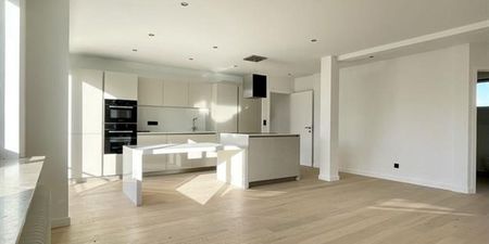 Penthouse te huur in Elsene voor € 1.800 met 2 slaapkamers - Foto 2