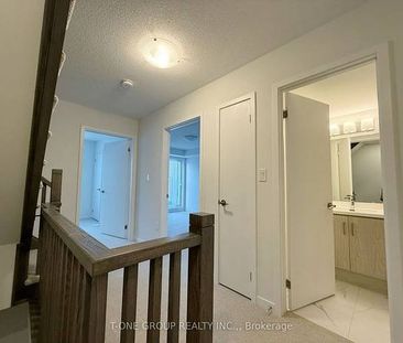 JANE ST/HWY 7 Brand New 3Bdrm Twnhouse Open Concept Kitchen - Photo 4