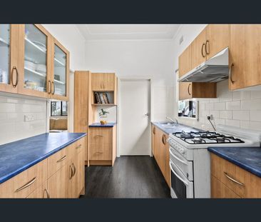 26 Stanleigh Crescent, West Wollongong, NSW 2500 - Photo 6