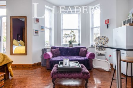 apartment to rent West Hill Road, Bournemouth, BH2 - Photo 4