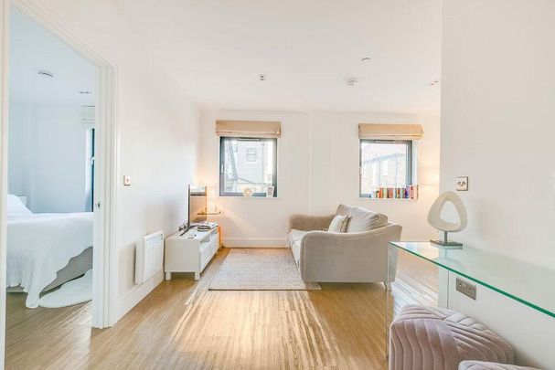 1 bedroom flat to rent - Photo 1